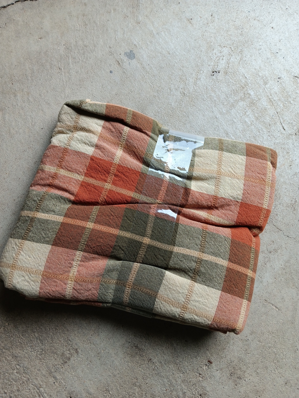 Cambridge Tablecloth 100% Cotton Farmhouse Autumn 60 inches by 84 inches oblong - Picture 5 of 8
